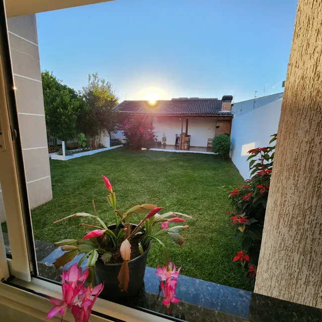 Foto 5 de Casa com 3 quartos à venda, 181m2 em Vila Carli, Guarapuava - PR