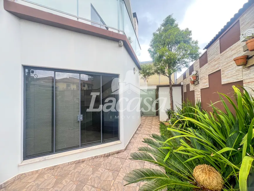 Foto 8 de Sobrado com 4 quartos à venda, 378m2 em Alto da XV, Guarapuava - PR