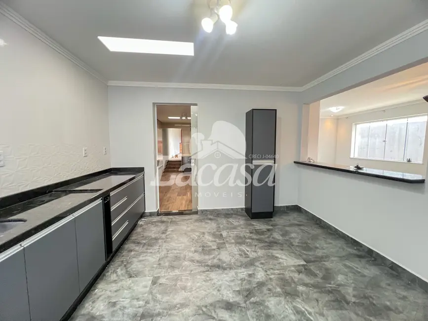 Foto 9 de Casa com 3 quartos à venda, 164m2 em Santana, Guarapuava - PR