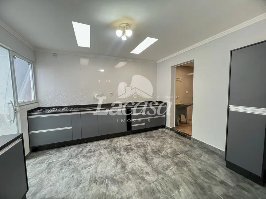 Foto 8 de Casa com 3 quartos à venda, 164m2 em Santana, Guarapuava - PR