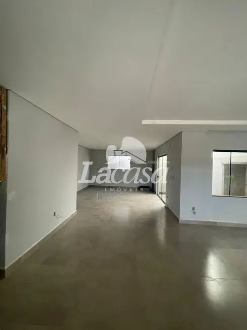 Foto 9 de Sobrado com 3 quartos à venda, 168m2 em Guarapuava - PR