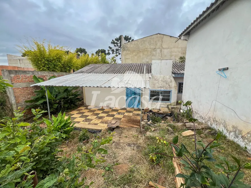 Foto 1 de Casa com 2 quartos para alugar, 60m2 em Boqueirão, Guarapuava - PR