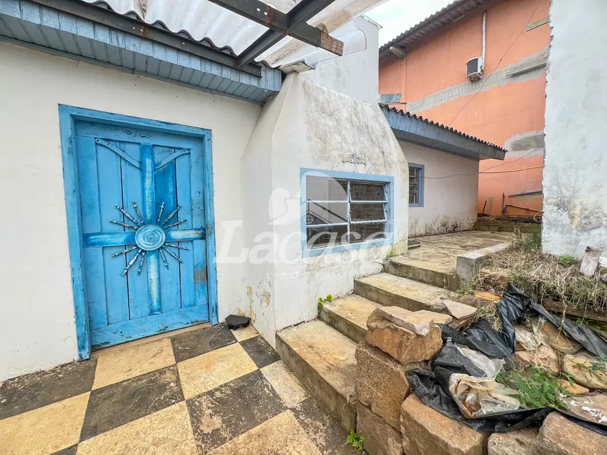 Foto 4 de Casa com 2 quartos para alugar, 60m2 em Boqueirão, Guarapuava - PR