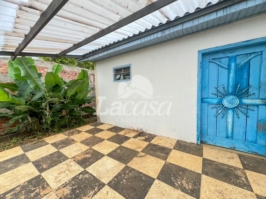 Foto 3 de Casa com 2 quartos para alugar, 60m2 em Boqueirão, Guarapuava - PR