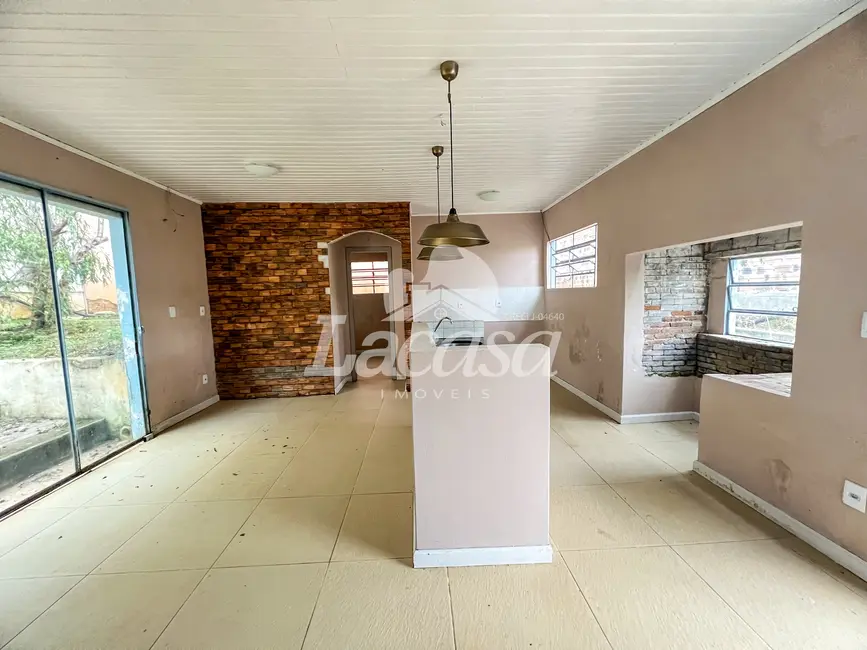 Foto 9 de Casa com 2 quartos para alugar, 60m2 em Boqueirão, Guarapuava - PR