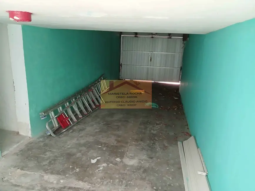 Casa com 4 quartos para alugar, 130m2 em Méier, Rio De Janeiro - RJ - imagem 4 Foto 4 de Casa com 4 quartos para alugar, 130m2 em Méier, Rio De Janeiro - RJ