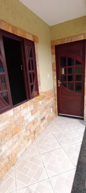 Foto 3 de Casa de Condomínio com 2 quartos à venda, 57m2 em Araruama - RJ