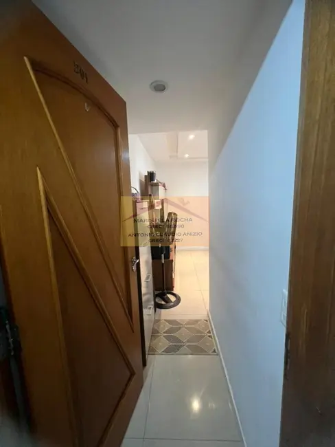 Foto 2 de Apartamento com 2 quartos à venda, 49m2 em Realengo, Rio De Janeiro - RJ