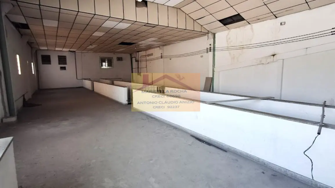 Foto 6 de Armazém / Galpão à venda, 1102m2 em Cascadura, Rio De Janeiro - RJ