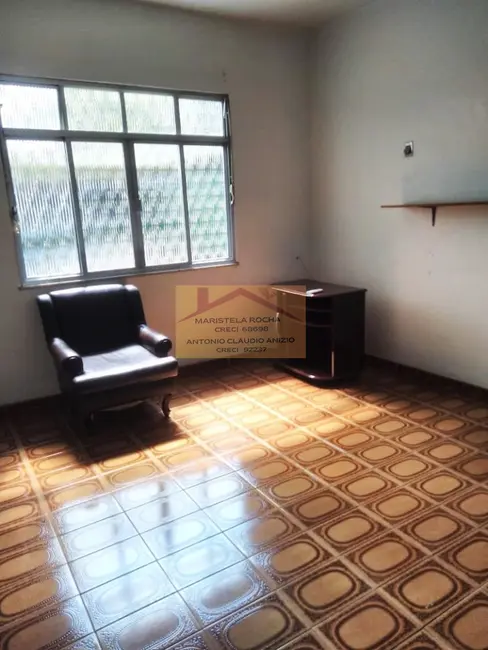 Casa com 3 quartos à venda, 120m2 em Realengo, Rio De Janeiro - RJ - imagem 7 Foto 7 de Casa com 3 quartos à venda, 120m2 em Realengo, Rio De Janeiro - RJ