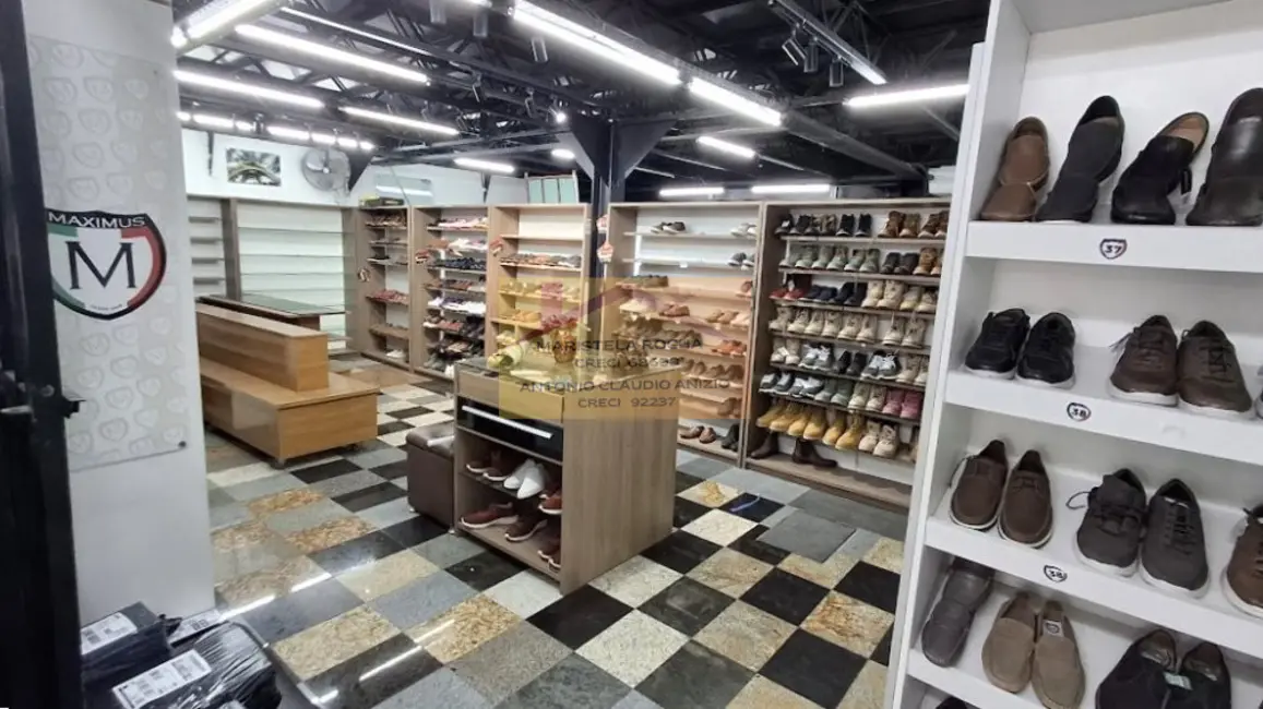Foto 5 de Sala Comercial à venda, 634m2 em Del Castilho, Rio De Janeiro - RJ