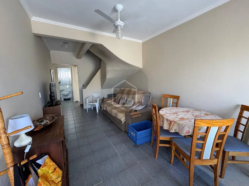 Foto 3 de Casa com 2 quartos à venda, 107m2 em Jardim Britânia, Caraguatatuba - SP