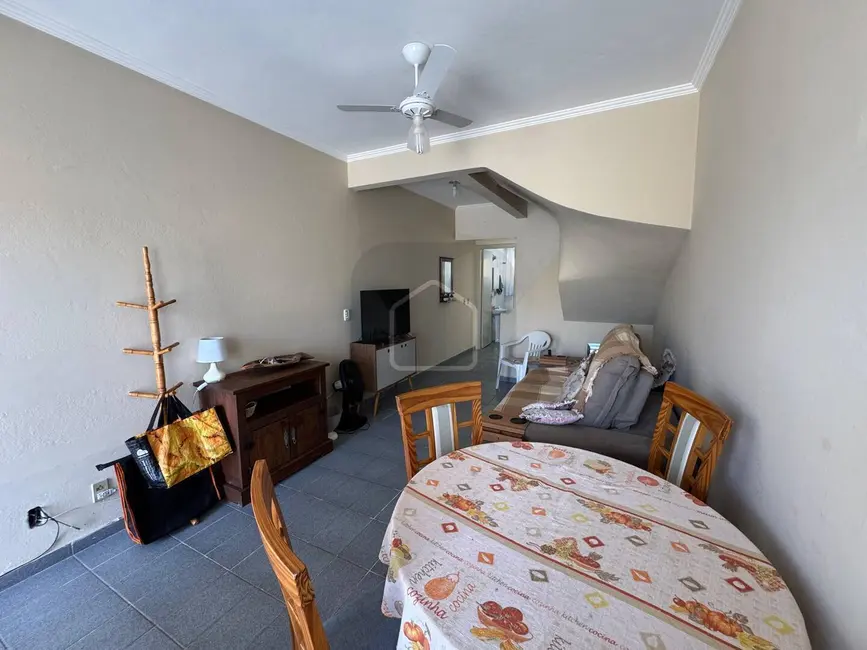 Foto 5 de Casa com 2 quartos à venda, 107m2 em Jardim Britânia, Caraguatatuba - SP