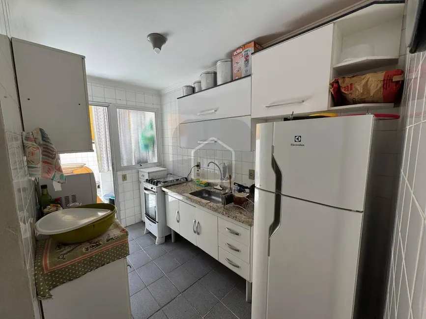 Foto 9 de Casa com 2 quartos à venda, 107m2 em Jardim Britânia, Caraguatatuba - SP