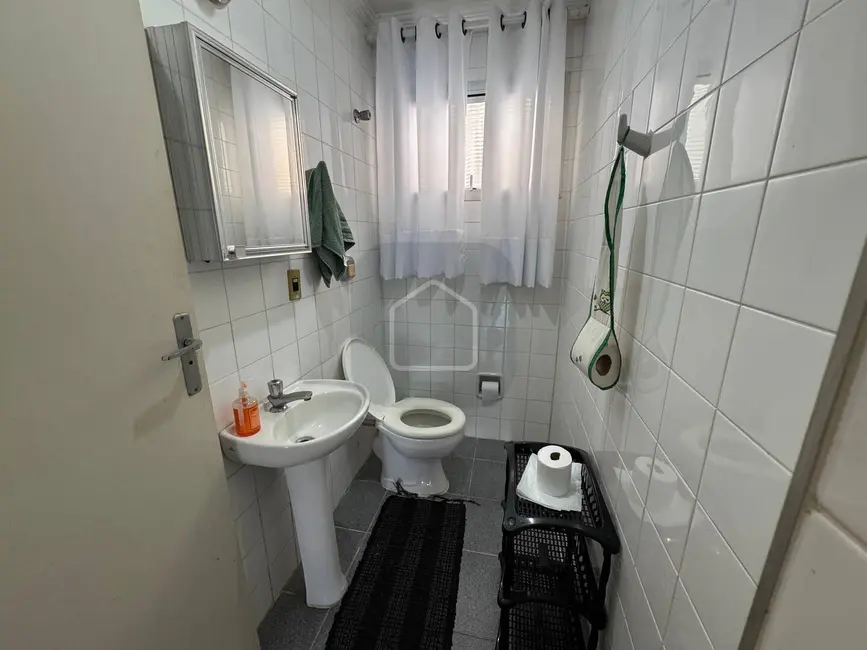 Foto 8 de Casa com 2 quartos à venda, 107m2 em Jardim Britânia, Caraguatatuba - SP