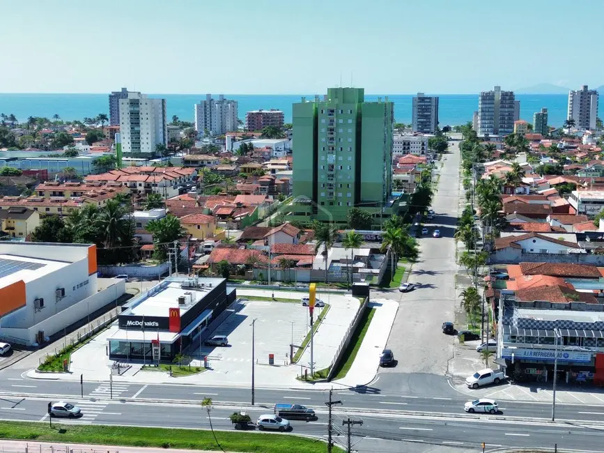 Foto 3 de Apartamento com 2 quartos à venda, 67m2 em Indaiá, Caraguatatuba - SP