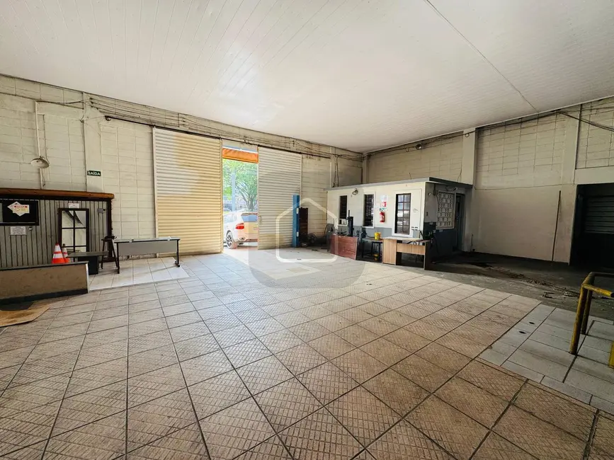 Foto 8 de Armazém / Galpão com 2 quartos à venda e para alugar, 763m2 em Indaiá, Caraguatatuba - SP