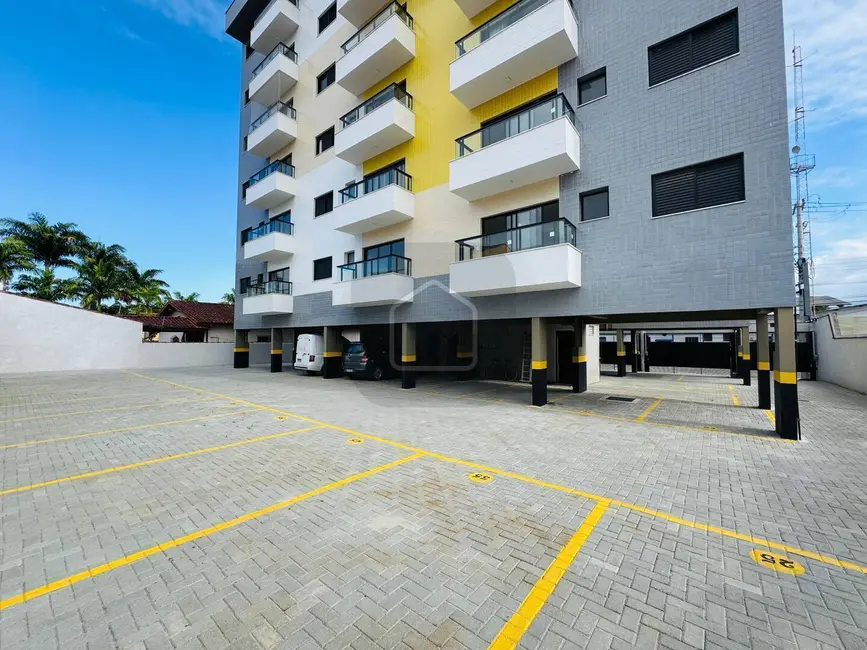 Foto 6 de Apartamento com 1 quarto à venda, 47m2 em Caraguatatuba - SP