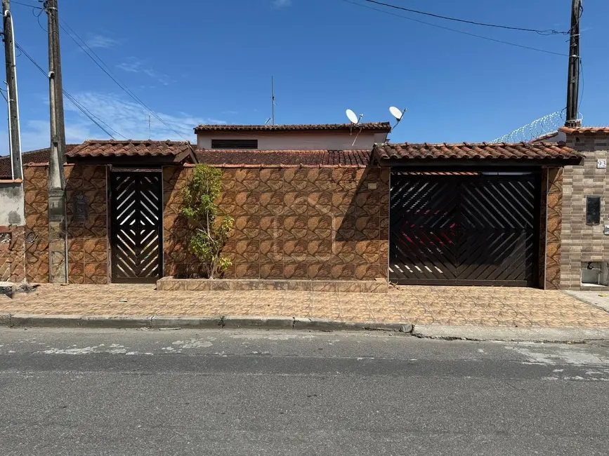 Foto 4 de Casa com 6 quartos à venda e para alugar, 250m2 em Praia das Palmeiras, Caraguatatuba - SP