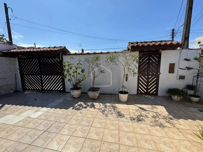 Foto 5 de Casa com 6 quartos à venda e para alugar, 250m2 em Praia das Palmeiras, Caraguatatuba - SP