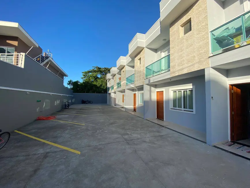 Foto 1 de Casa com 2 quartos à venda, 160m2 em Praia das Palmeiras, Caraguatatuba - SP