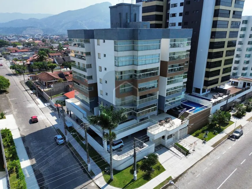 Foto 3 de Apartamento com 3 quartos à venda, 106m2 em Caraguatatuba - SP