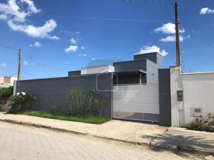 Foto 1 de Casa com 2 quartos à venda em Balneário dos Golfinhos, Caraguatatuba - SP