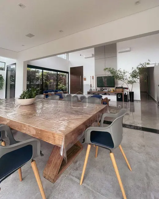 Foto 7 de Casa com 4 quartos à venda, 390m2 em Massaguaçu, Caraguatatuba - SP