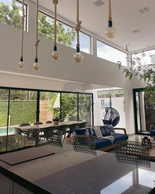 Foto 9 de Casa com 4 quartos à venda, 390m2 em Massaguaçu, Caraguatatuba - SP