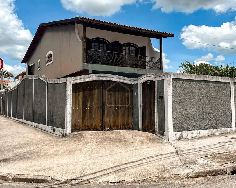 Foto 4 de Casa com 4 quartos à venda, 289m2 em Sao Jose Dos Campos - SP
