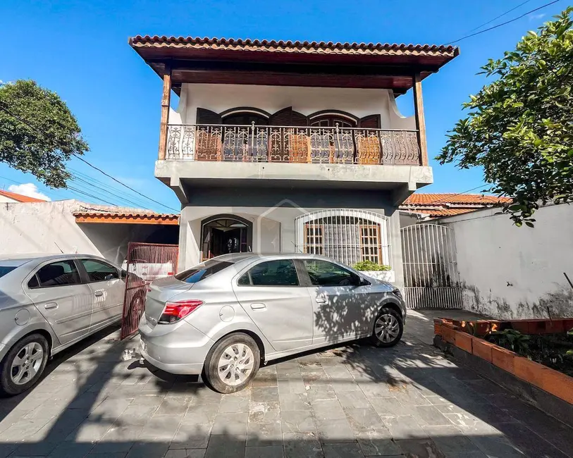 Foto 5 de Casa com 4 quartos à venda, 289m2 em Sao Jose Dos Campos - SP
