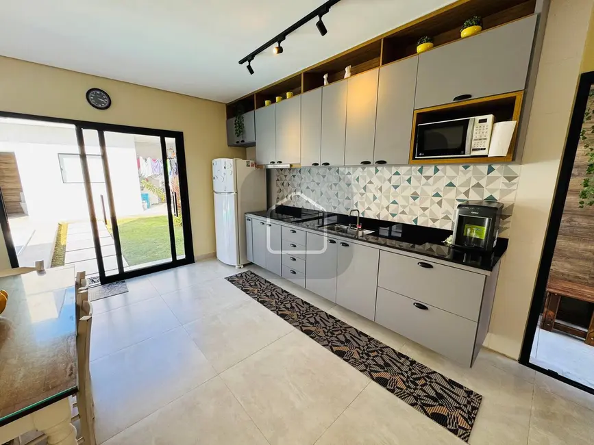 Foto 9 de Casa com 4 quartos à venda, 360m2 em Pontal de Santa Marina, Caraguatatuba - SP