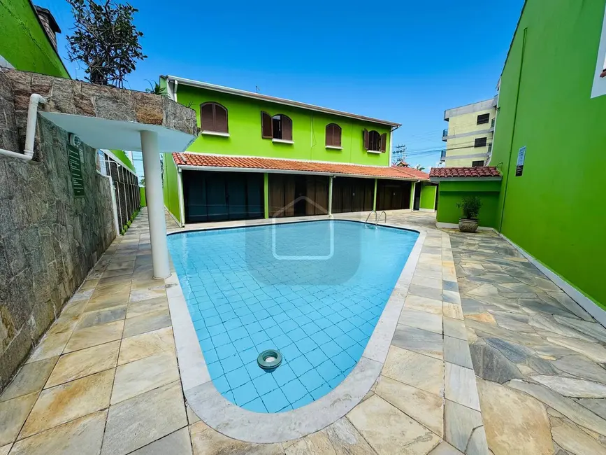 Foto 1 de Casa com 2 quartos à venda, 70m2 em Caraguatatuba - SP