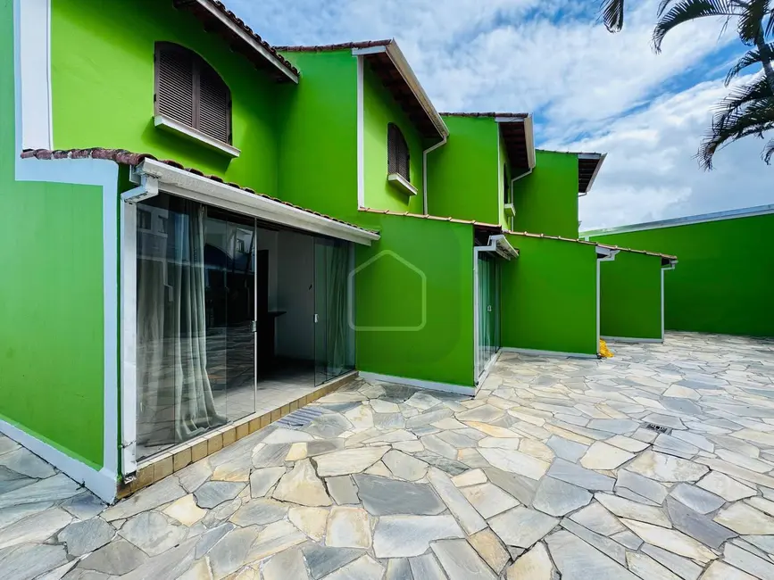 Casa com 2 quartos à venda, 70m2 em Caraguatatuba - SP - imagem 8 Foto 8 de Casa com 2 quartos à venda, 70m2 em Caraguatatuba - SP