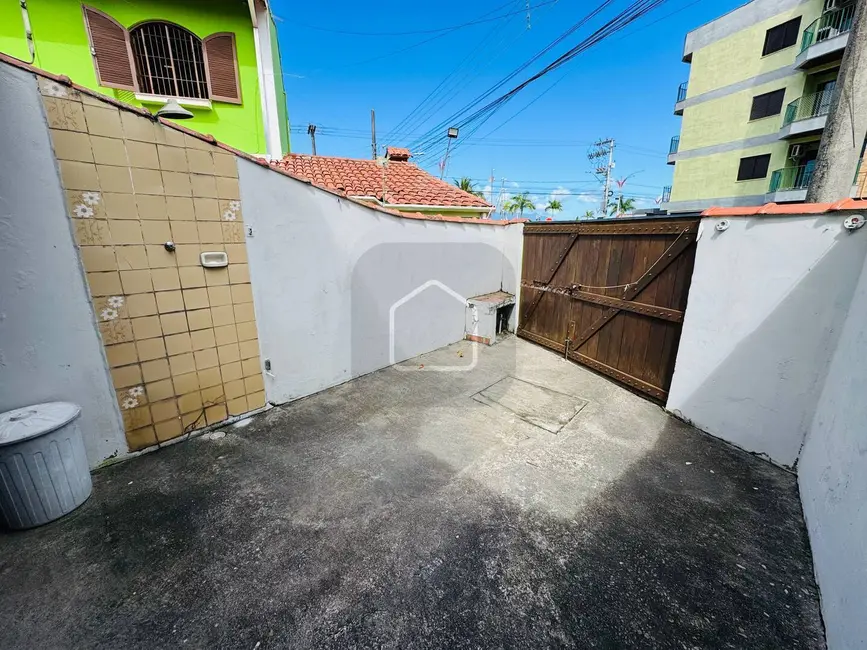 Casa com 2 quartos à venda, 70m2 em Caraguatatuba - SP - imagem 4 Foto 4 de Casa com 2 quartos à venda, 70m2 em Caraguatatuba - SP