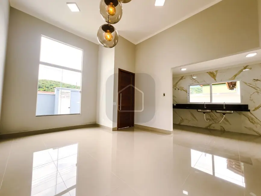 Casa com 3 quartos à venda, 250m2 em Massaguaçu, Caraguatatuba - SP - imagem 5 Foto 5 de Casa com 3 quartos à venda, 250m2 em Massaguaçu, Caraguatatuba - SP