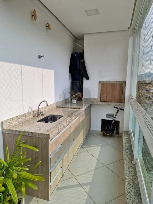 Foto 6 de Apartamento com 3 quartos à venda, 115m2 em Caraguatatuba - SP