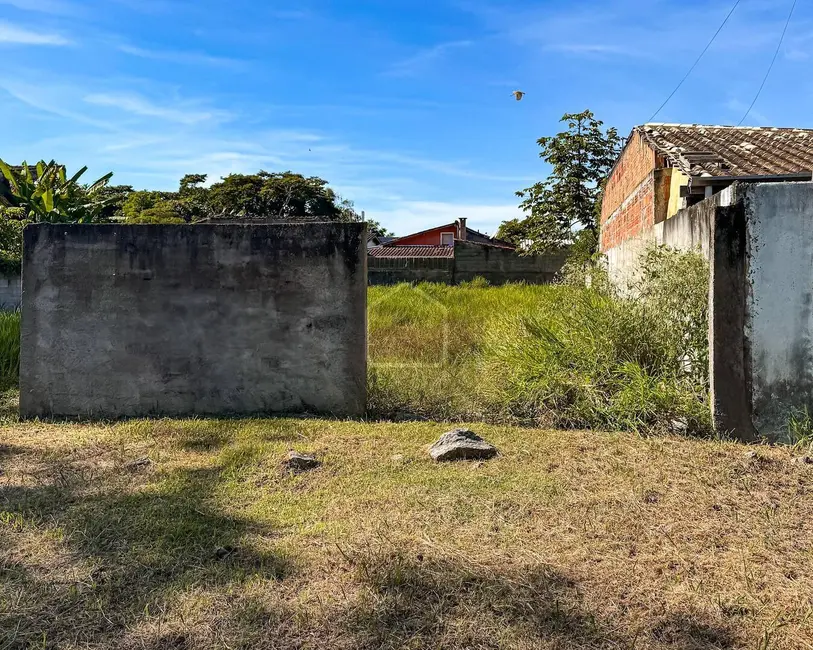 Foto 1 de Terreno / Lote à venda, 245m2 em Jardim das Gaivotas, Caraguatatuba - SP