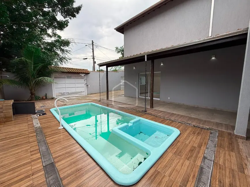 Foto 3 de Casa com 3 quartos à venda e para alugar, 300m2 em Massaguaçu, Caraguatatuba - SP