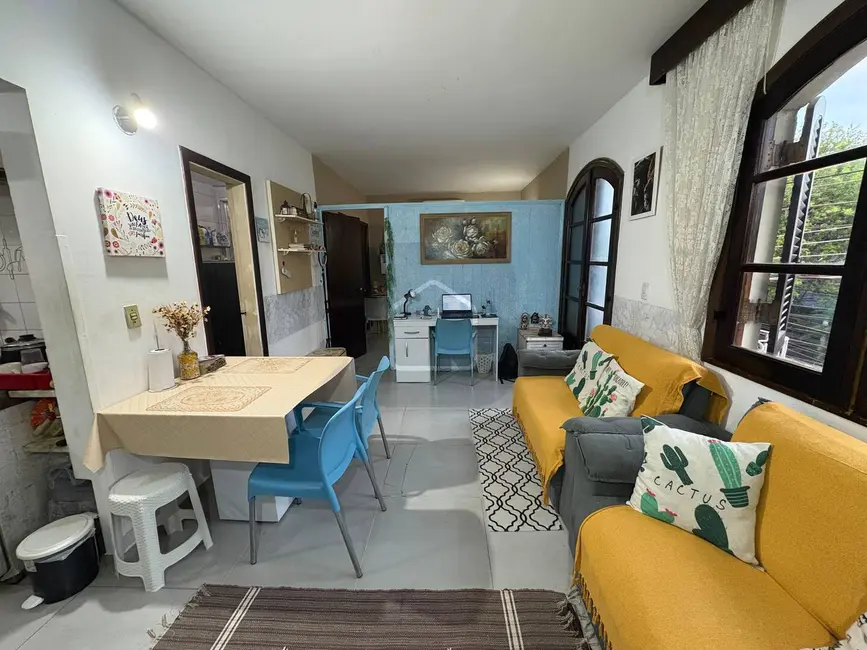 Foto 2 de Apartamento com 1 quarto à venda, 41m2 em Centro, Caraguatatuba - SP