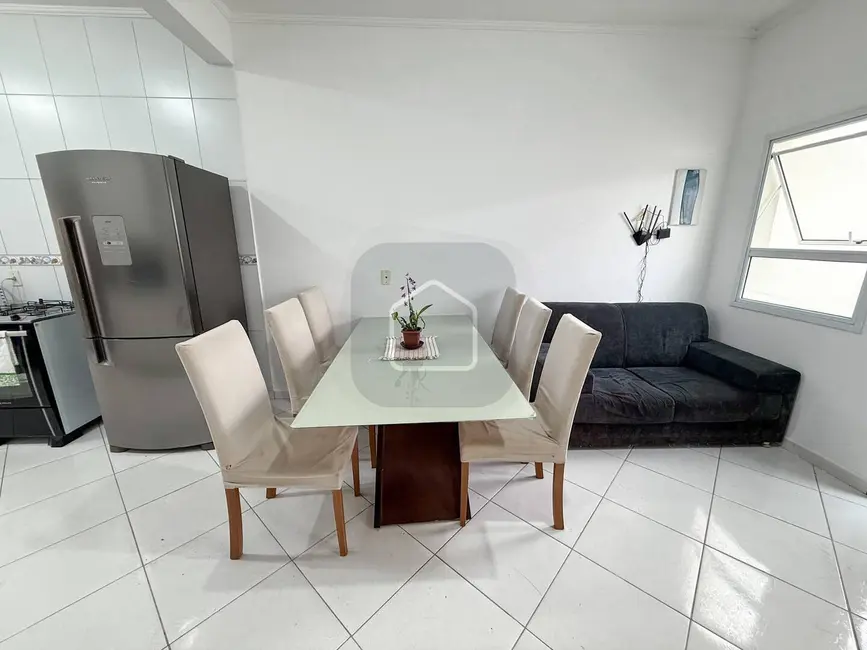 Casa com 2 quartos à venda em Caraguatatuba - SP - imagem 8 Foto 8 de Casa com 2 quartos à venda em Caraguatatuba - SP