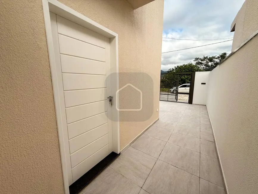 Foto 4 de Casa com 2 quartos à venda, 150m2 em Travessão, Caraguatatuba - SP