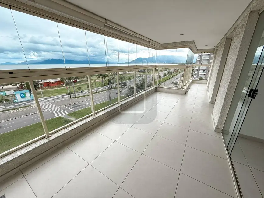 Foto 3 de Apartamento com 3 quartos à venda e para alugar, 106m2 em Caraguatatuba - SP