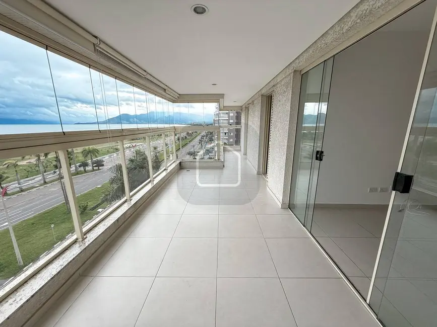 Foto 1 de Apartamento com 3 quartos à venda e para alugar, 106m2 em Caraguatatuba - SP