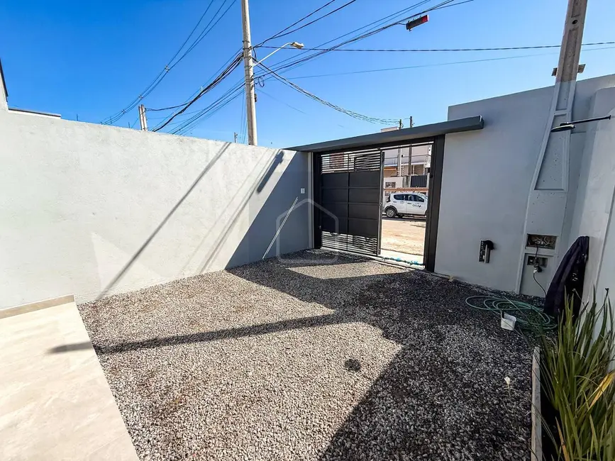 Casa com 2 quartos à venda, 125m2 em Balneário dos Golfinhos, Caraguatatuba - SP - imagem 3 Foto 3 de Casa com 2 quartos à venda, 125m2 em Balneário dos Golfinhos, Caraguatatuba - SP