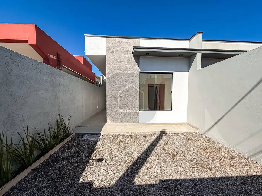 Casa com 2 quartos à venda, 125m2 em Balneário dos Golfinhos, Caraguatatuba - SP - imagem 2 Foto 2 de Casa com 2 quartos à venda, 125m2 em Balneário dos Golfinhos, Caraguatatuba - SP