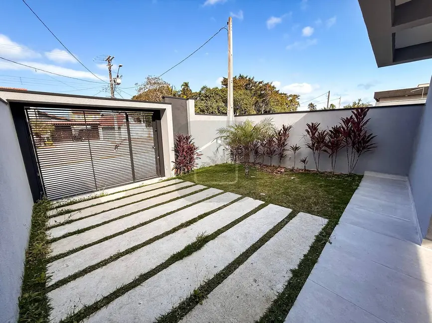 Foto 2 de Casa com 3 quartos à venda, 245m2 em Jardim das Gaivotas, Caraguatatuba - SP