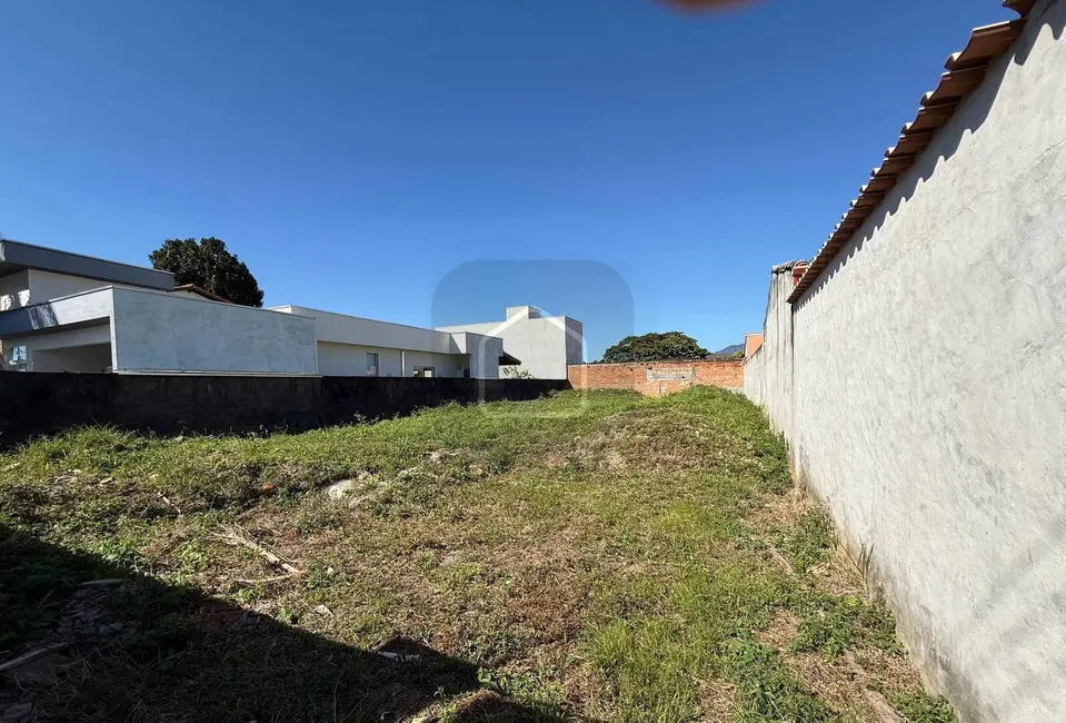 Foto 2 de Terreno / Lote à venda, 360m2 em Pontal de Santa Marina, Caraguatatuba - SP