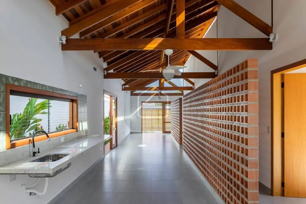 Foto 9 de Casa com 3 quartos à venda, 128m2 em Massaguaçu, Caraguatatuba - SP