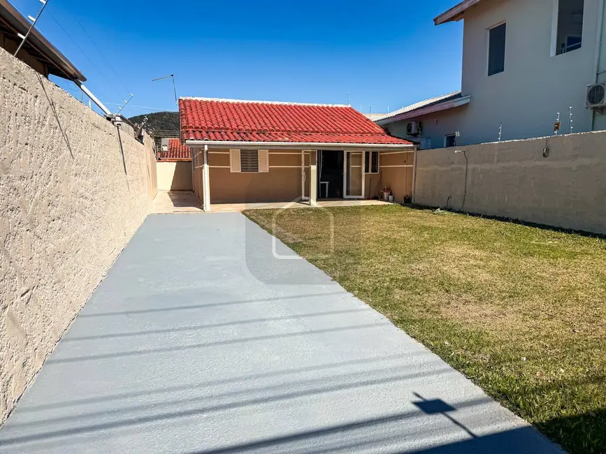 Foto 1 de Casa com 2 quartos à venda e para alugar, 280m2 em Massaguaçu, Caraguatatuba - SP